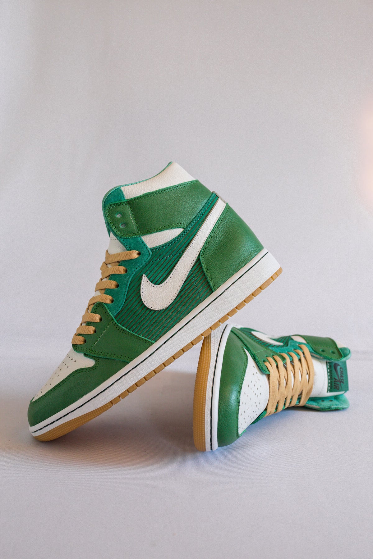 AJ1 High - Menth - ChaseShiel