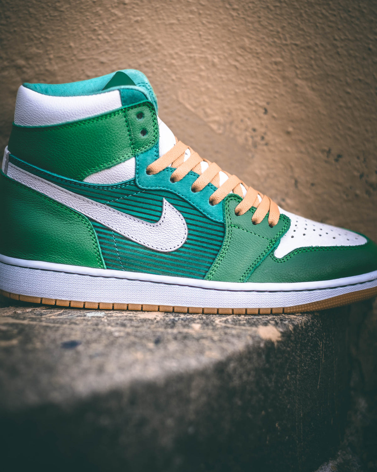 AJ1 High - Menth - ChaseShiel