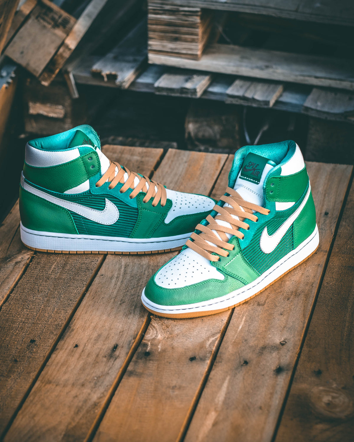 AJ1 High - Menth - ChaseShiel