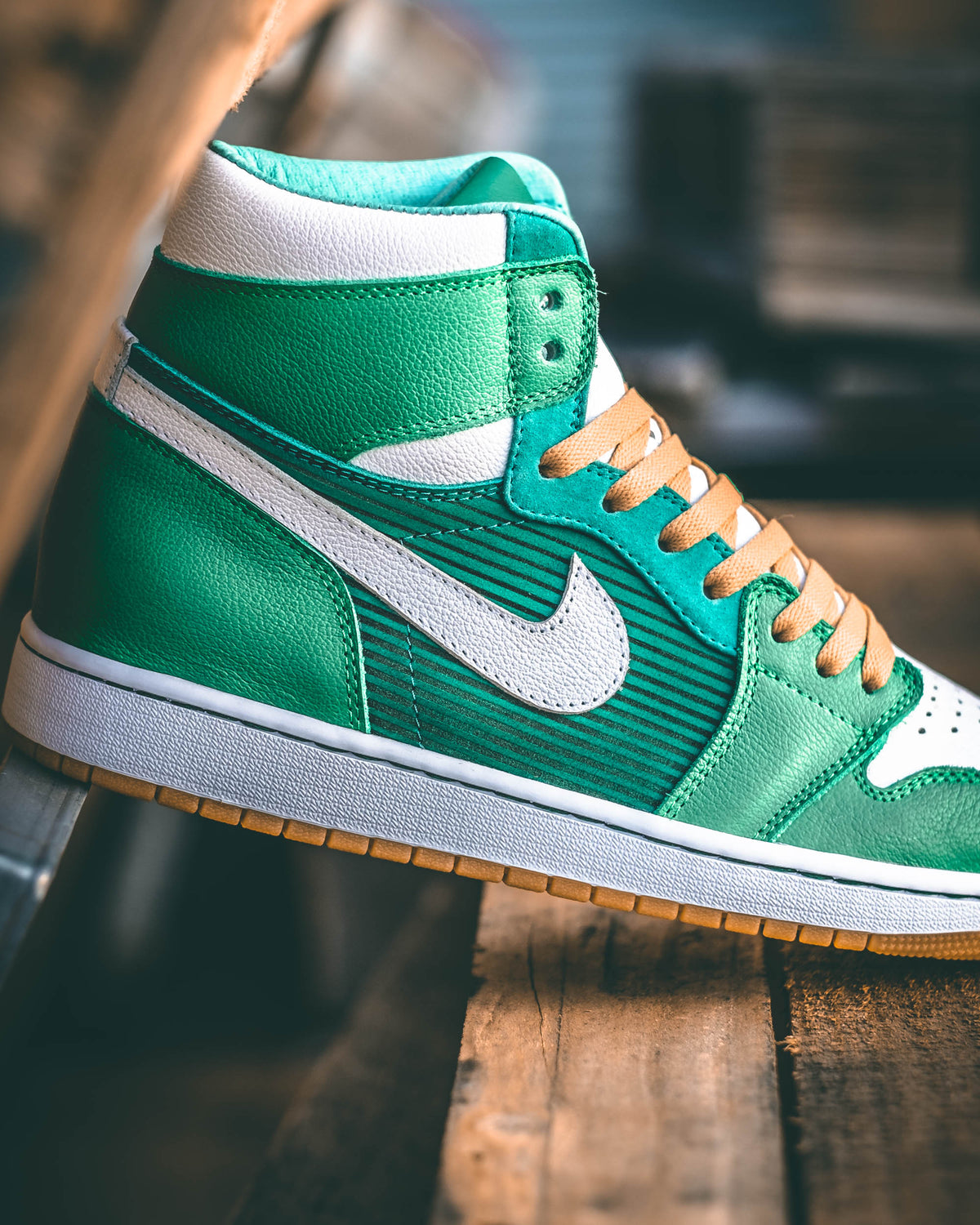 AJ1 High - Menth - ChaseShiel